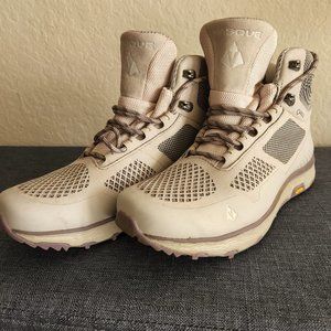 Like New Vasque Breeze 2.0 GTX Gore-Tex Hiking Boots Women's Size 9.5